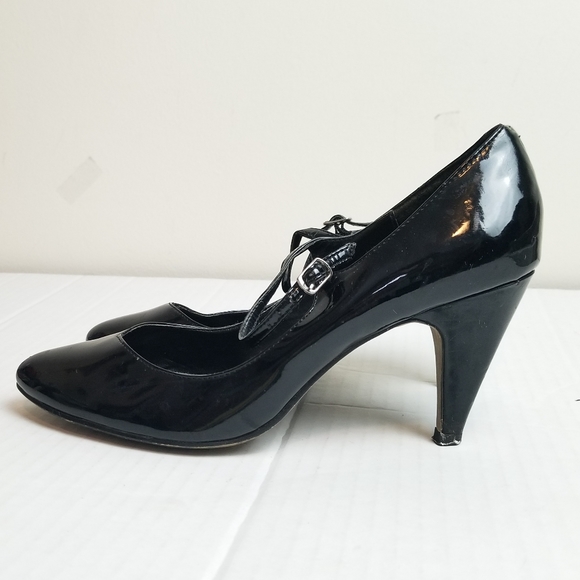 ALDO Patent Leather Retro Mary Jane Heels - Picture 11 of 11